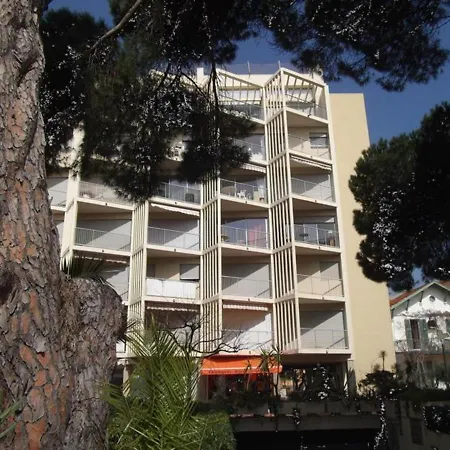Bel Climatise Avec Garage Au Lavandou - Fr-1-308-13 * Le Lavandou