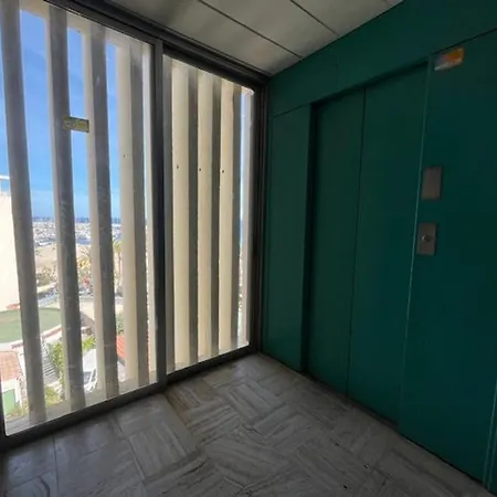2 Pieces Climatise Avec Balcon Et Vue - Fr-1-308-13 Lägenhet *